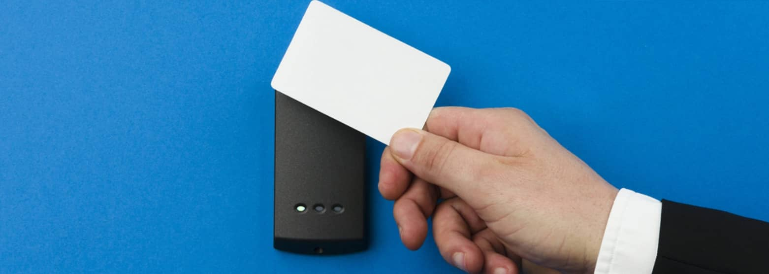 Δημιουργία μιας Έξυπνης Πανεπιστημιούπολης: Σύστημα Διαχείρισης Μίας Κάρτας με Υποστήριξη RFID